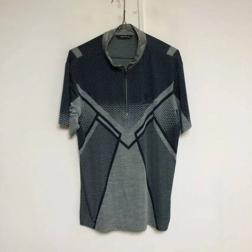[BUNJANG] Black Yak Men's Short-Sleeve T-Shirt XL / 블랙야크 남성 반팔티 105XL@9922