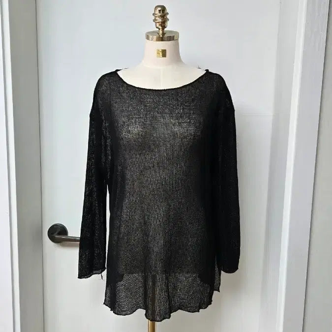 [BUNJANG] Loose Fit See-Through Black Long Sleeve T-Shirt with Side Slits / 루즈핏 양쪽 옆트임 시스루 블랙 긴팔
