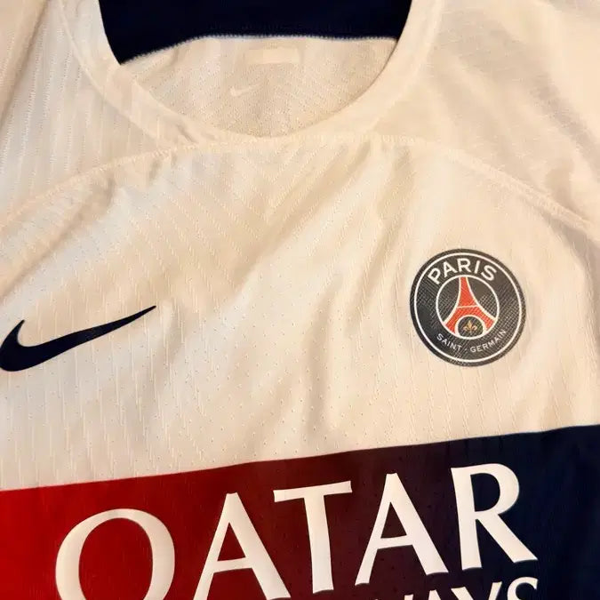 [BUNJANG] Paris Saint-Germain (PSG) 2023-24 Home Authentic Jersey Lee Kang-in XXL / PSG(파리 생제르맹) 2023-24 이강인 홈 유니폼 정품