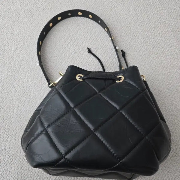 [BUNJANG] TOTUM Italian Quilting Bucket Bag Black / TOTUM 이태리 퀼팅 버킷백 블랙