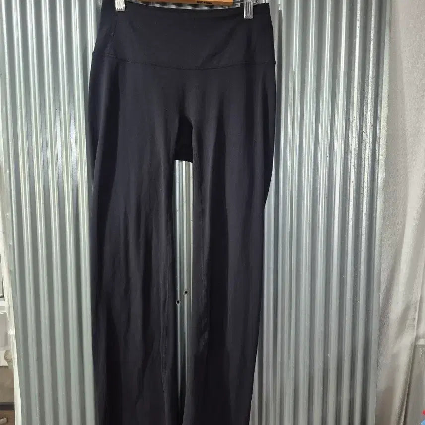 [BUNJANG] Andar Women's Black Leggings Size 4 / 4 안다르 여성 블랙 레깅스