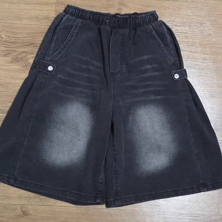 [BUNJANG] Under70 Bermuda Pants Black Denim / 언더70 버뮤다 팬츠 흑청