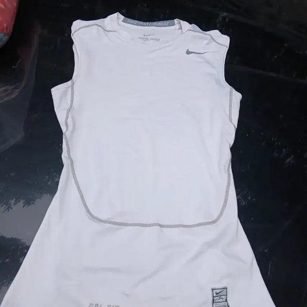 [BUNJANG] Nike Pro Combat Sleeveless T-Shirt White Size 95 / 나이키 프로 컴뱃 민소매 티셔츠 화이트95