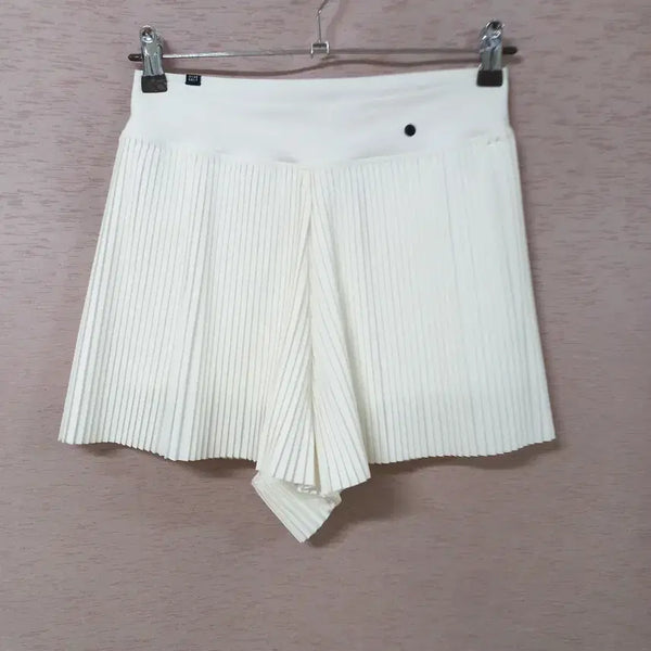 [BUNJANG] Nike Ivory Pleated Shorts Spring/Summer Women's / B8-17/나이키 아이보리 플리츠 반바지 봄여름 여성