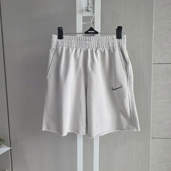 [BUNJANG] Nike Swoosh Shorts Ivory / 나이키 스우시 반바지 아이보리