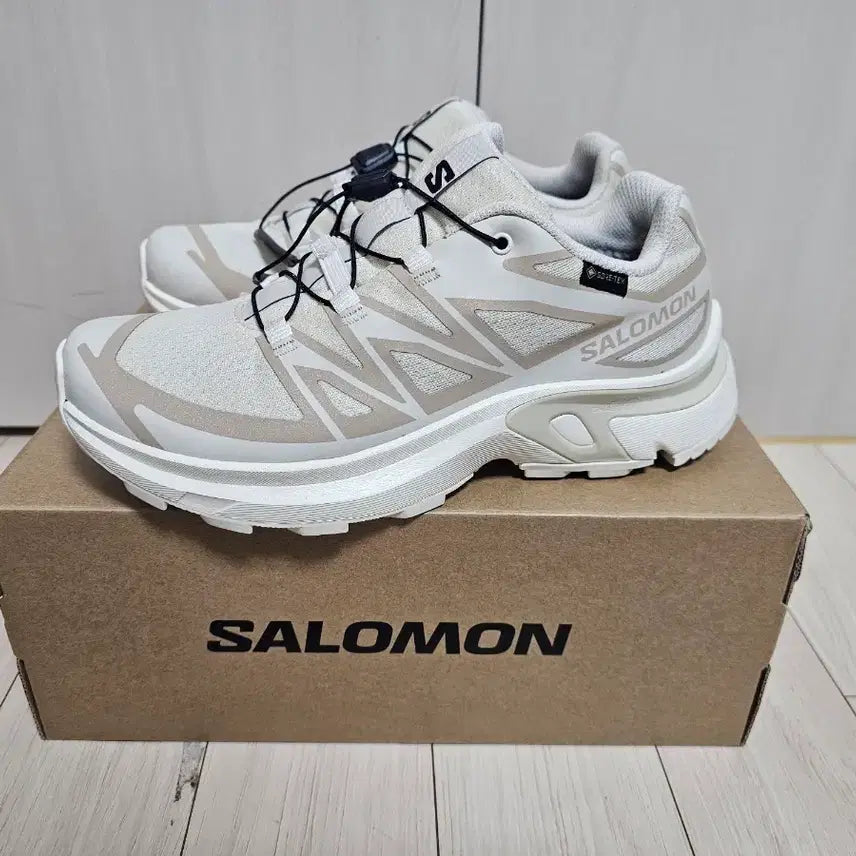 [BUNJANG] Salomon XT EVR Gore-Tex Sneakers (225mm) / 살료몬 XT EVR 고어텍스 바닐라 225mm