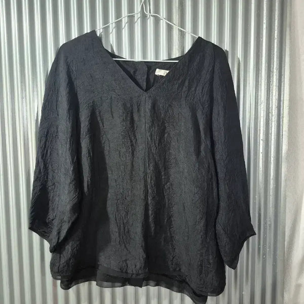 [BUNJANG] J.Studio Women's Black Textured V-Neck Blouse / 66 지스튜디오 여성 블랙 텍스쳐 브이넥 블라우스