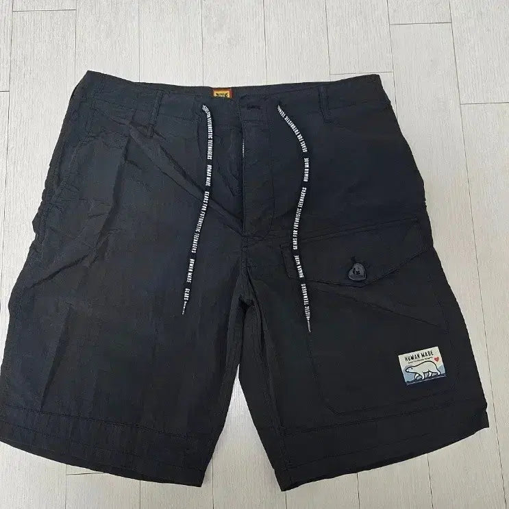 [BUNJANG] Human Made Shorts Size L / 휴먼메이드 반바지