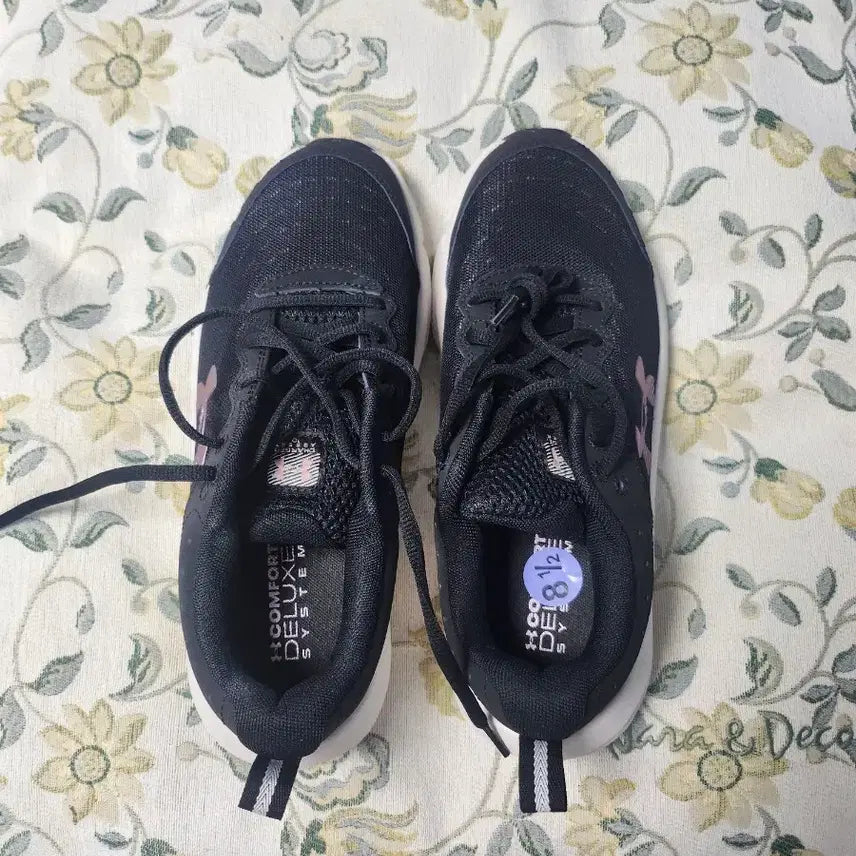 [BUNJANG] Under Armour Women's Athletic Shoes / 언더아머 여성운동화