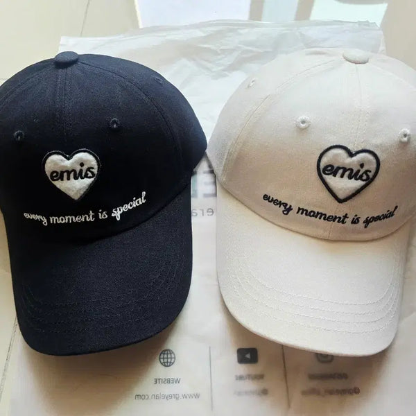 [BUNJANG] EMIS Heart Embroidery Ball Cap / [정품]EMIS 하트 자수 볼캡 블랙/아이보리