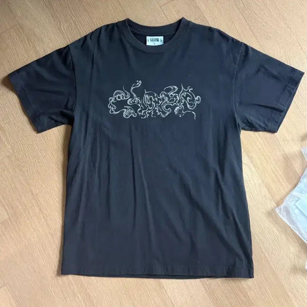 [BUNJANG] Closedoor "CLOSE" Tee M Size / (판매) 클로즈도어 closedoor "CLOSE" TEE / M size