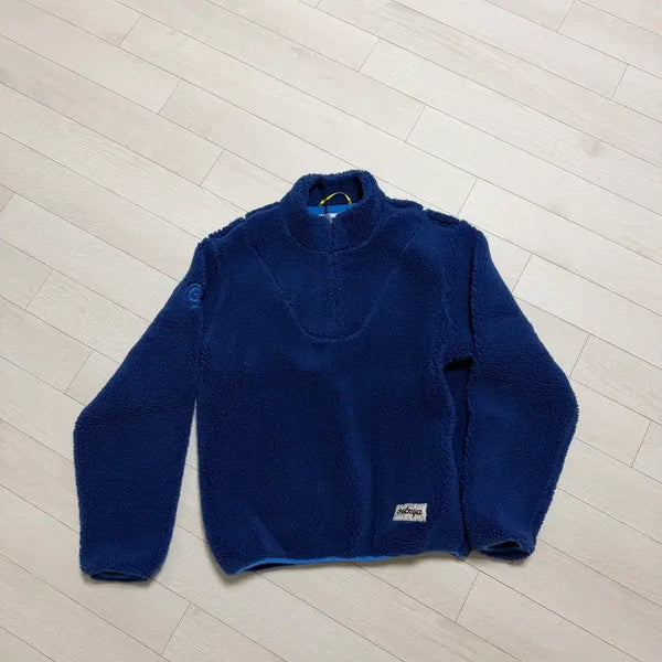 [BUNJANG] Austria Fleece Half-Zip Sweatshirt M / 오스트리야 후리스 반집업 m 팝니다