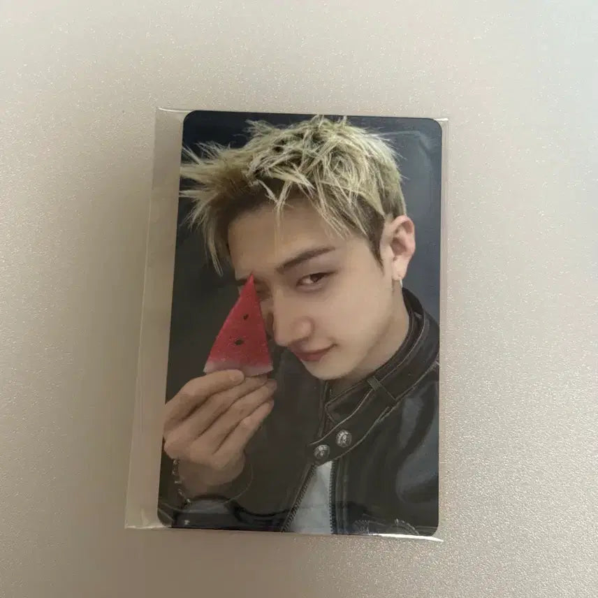 [BUNJANG] Stray Kids Bang Chan This & That Fanshop Watermelon Photocard / Straykids 스트레이키즈 스키즈 디스앤댓 팬즈샵 수박포카 방찬 this&that fans shop pc bangchan