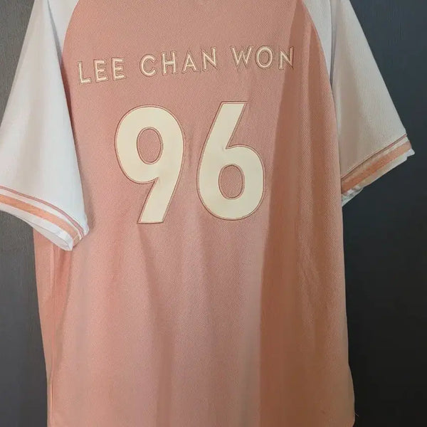 [BUNJANG] Lee Chan Won Official Pink Baseball Jumper (Size M) / 이찬원공식옷