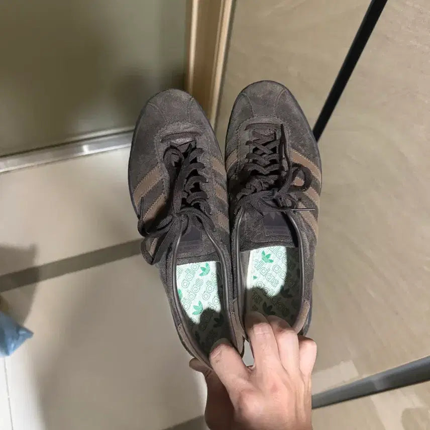 [BUNJANG] Adidas Tobacco Brown Sneakers Size 260 / 아디다스 토바코 브라운 260 판매