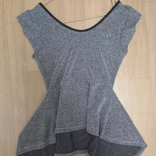 [BUNJANG] Sleeveless Pearl Blouse / 민소매펄블라우스