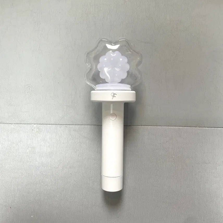 [BUNJANG] fromis_9 Official Lightstick Ver. 2 / 프로미스나인 응원봉 ver.2 판매합니다.