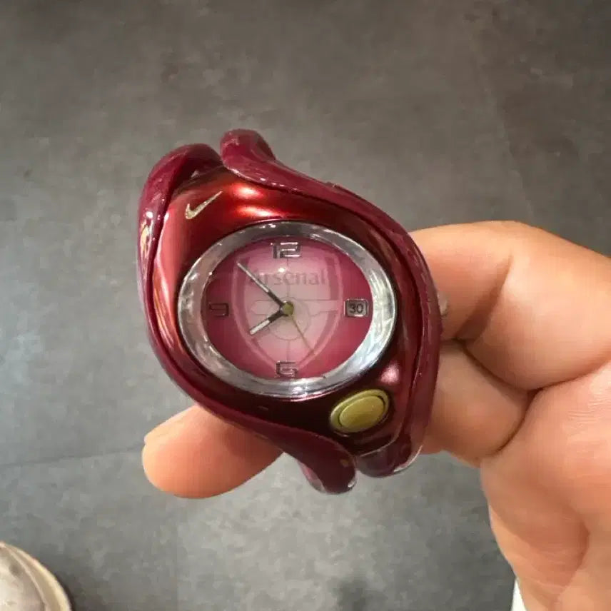[BUNJANG] Nike Arsenal Triax Women's Watch / 나이키 아스날 트라이엑스