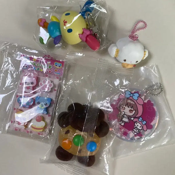 [BUNJANG] Sanrio Usahana, Mailly Parlor, Corgi My Melody, Ito Junji Eraser Mascot Keychain Bundle Set / 일괄) 메일리 팔러 우사하나 러블리 키링 코기뮹 마이멜로디 이토준지 지우개 마스코트
