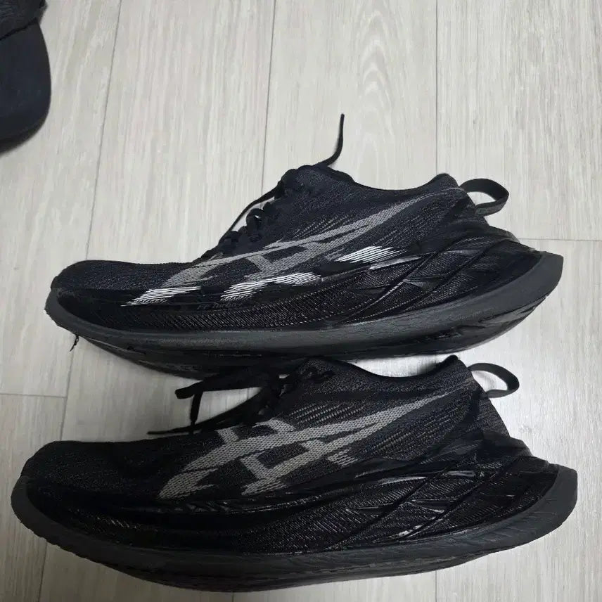 [BUNJANG] Asics Superblast 2 Black/White 270 / 아식스 슈퍼블라스트2 블랙화이트 270