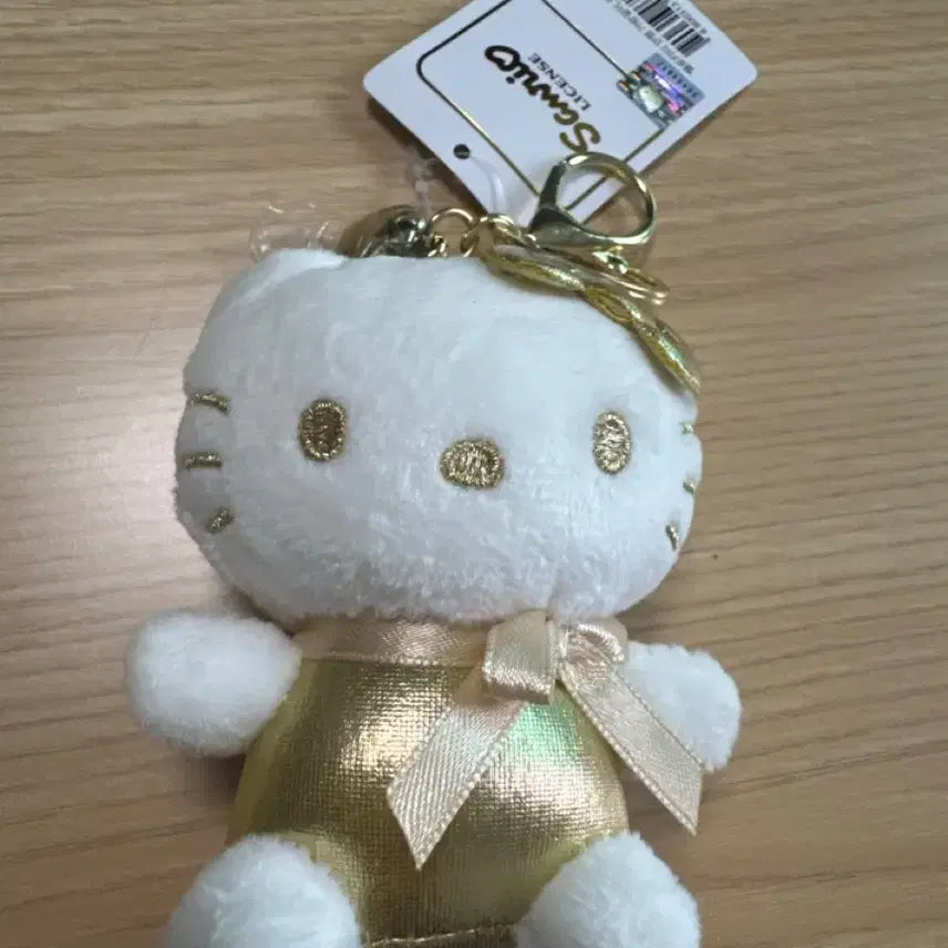 [BUNJANG] Sanrio Hello Kitty Gold Heart Figure 8cm / 산리오 헬로키티 골드하트 8cm