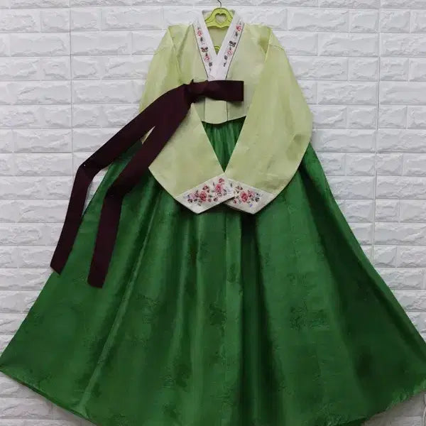 [BUNJANG] Women's Traditional Hanbok (Size 66/M) / 499 여성한복 전통한복 본견 66 M 키163/창고갤러리