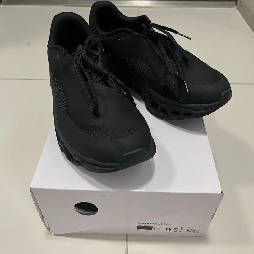 [BUNJANG] On Cloudmonster 2 Black Magnet Running Shoes - Men's US 9.5 (275mm) / [275] 파프 온 클라우드몬스터 2 블랙마그넷 포스트아카이브팩션
