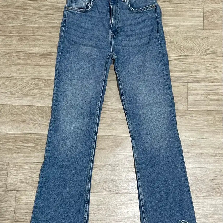 [BUNJANG] Zara Bootcut Jeans / 자라 부츠컷 청바지