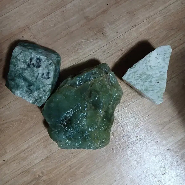 [BUNJANG] Jade Stone Rough Gemstones (Set of 3) / 옥돌 원석 3점일괄