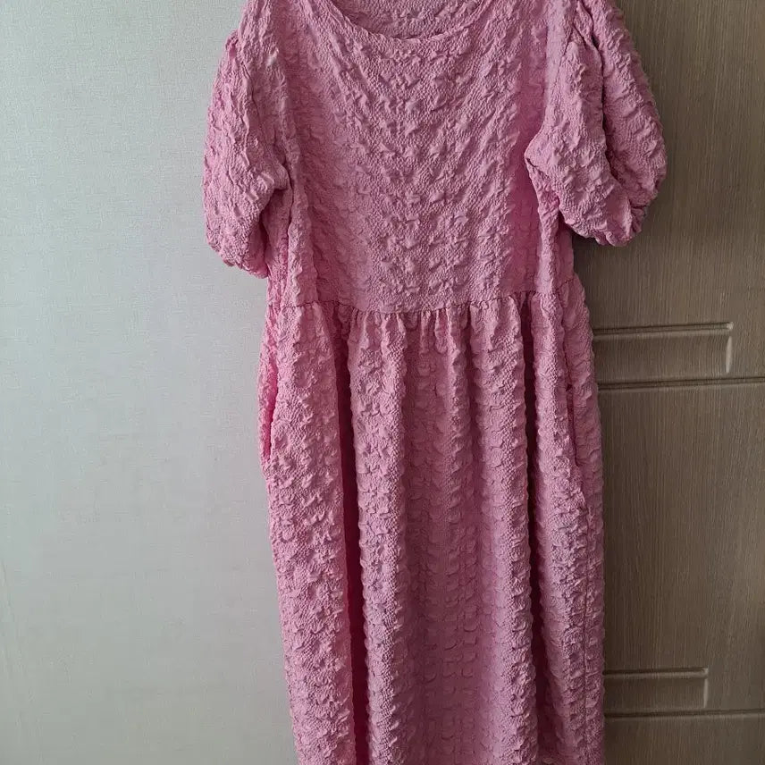 [BUNJANG] Embossed Long Dress / 엠보 롱원피스