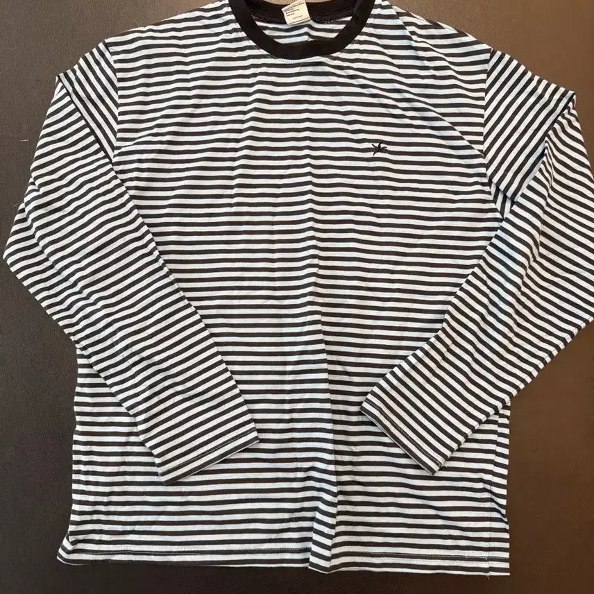 [BUNJANG] The Coldest Moment Striped Long Sleeve T-Shirt (L) / 더 콜디스트 모먼트 스트라이프 L 사이즈