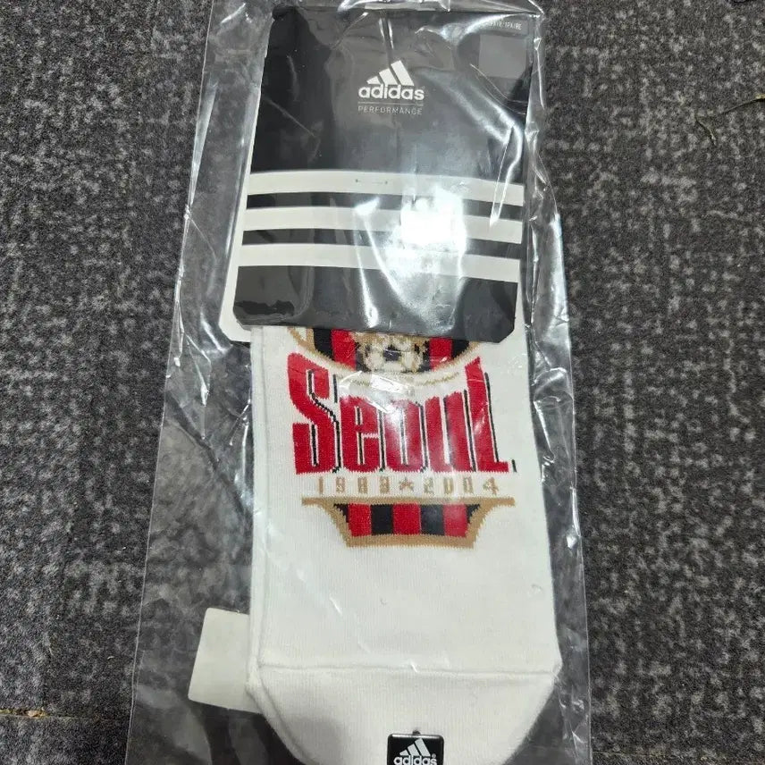 [BUNJANG] FC Seoul 2010 Limited Edition Commemorative Socks / fc서울 2010년도