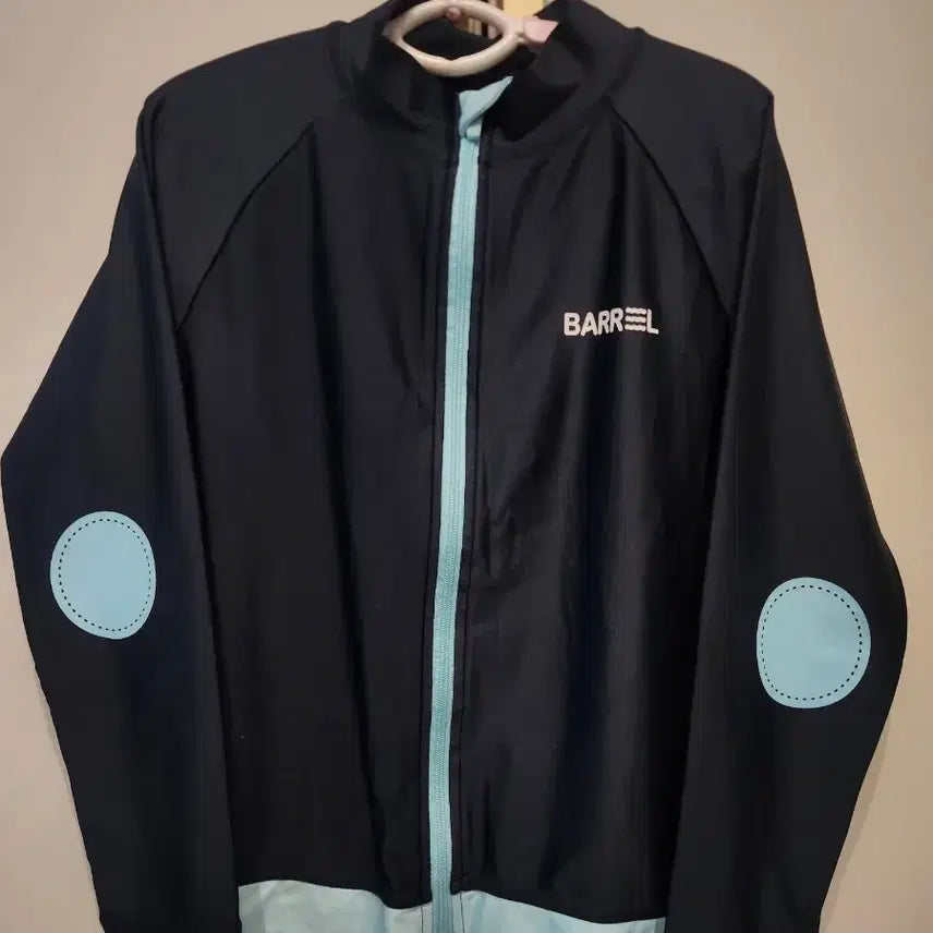 [BUNJANG] Barrel Kids Rash Guard Top / 배럴 키즈 래쉬가드 상의