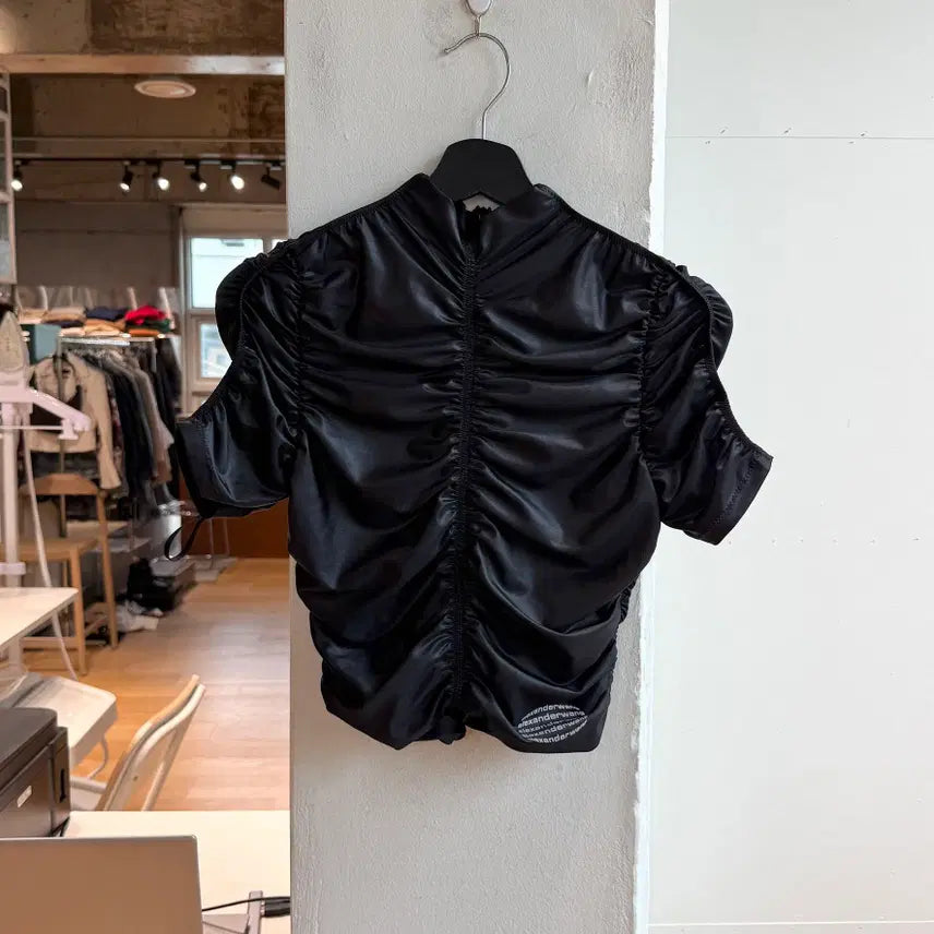 [BUNJANG] Alexander Wang Black Mock Neck Shirring Top / 알렉산더 왕 블랙 모크넥 셔링 탑
