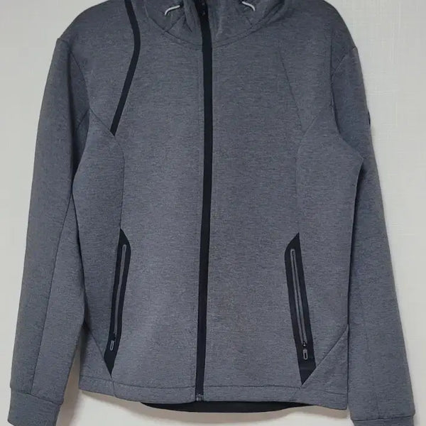 [BUNJANG] Lafuma Gray Hooded Zip-Up Sweatshirt - Size 95 / 라푸마 그레이 후드집업 95