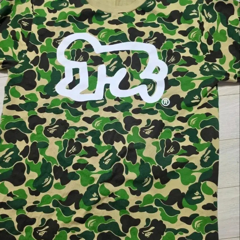 [BUNJANG] BAPE x Keith Haring Camo Short Sleeve T-Shirt / 베이프 카모 반팔티 키스해링 콜라보