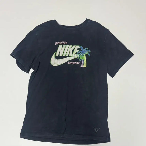 [BUNJANG] Nike 23ss Vintage Washed Palm Tree Print T-Shirt L Black / 나이키 23ss 빈티지 워싱 야자수 프린팅 반팔 티셔츠 L 블랙