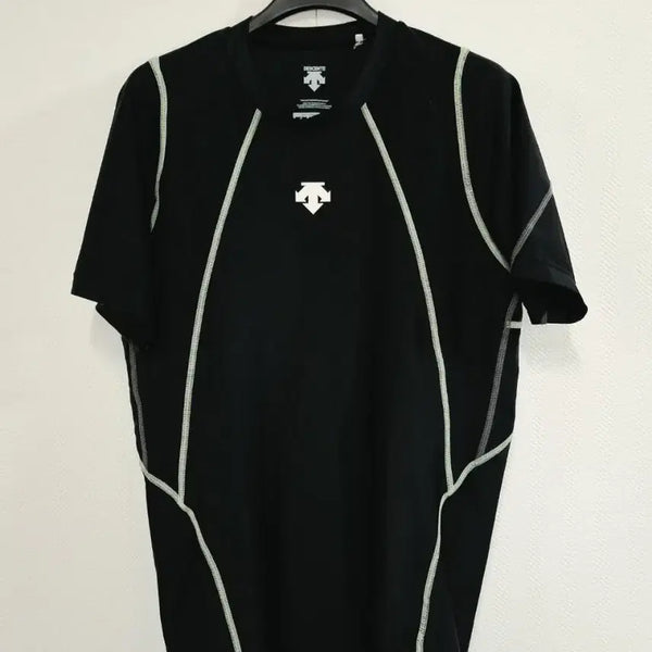 [BUNJANG] Descente Short Sleeve T-Shirt Black / 데상트 반팔 티셔츠 블랙