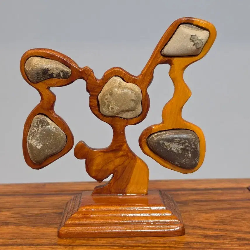 [BUNJANG] Eagle Five Brothers Engraved Scholar's Rock with Artistic Base / 26081713 독수리 오형제 문양이 아름답고 좌대가 예술인 해석 수석 팝니다