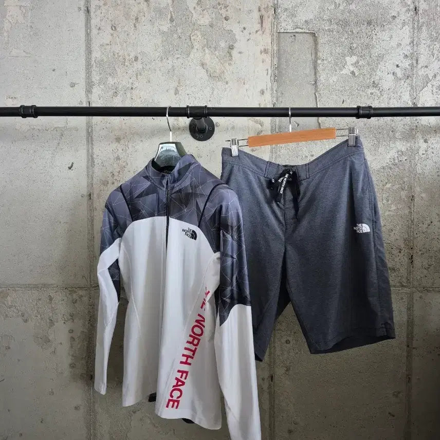 [BUNJANG] The North Face Zip-Up Rash Guard & Shorts Set / 노스페이스  레쉬가드 집업  & 반바지 세트