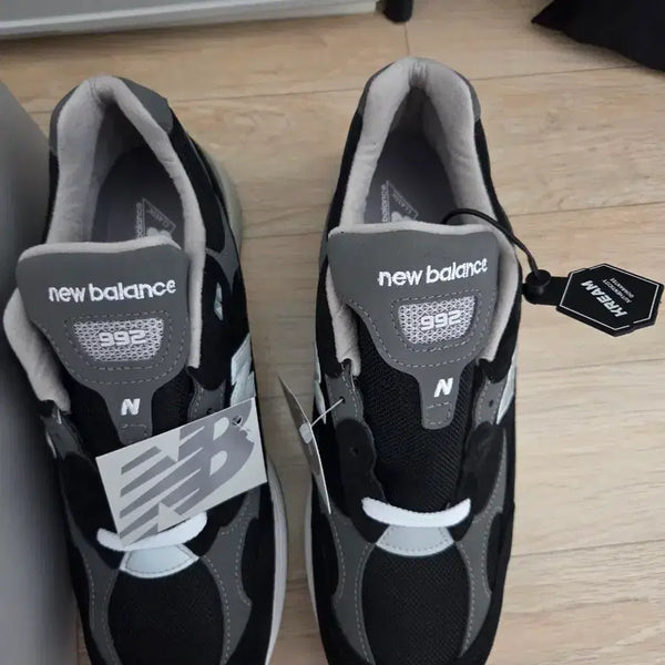 [BUNJANG] New Balance 992 Black US 10 (280mm) New / 뉴발란스 992 블랙 280 새상품