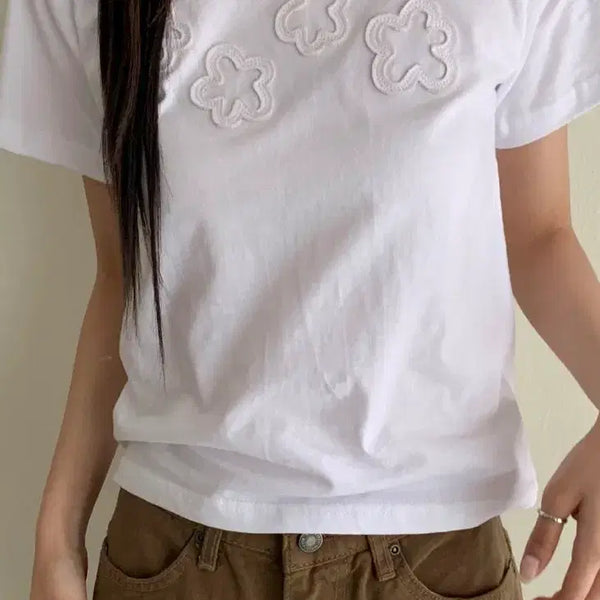 [BUNJANG] Flower Embroidery Short-Sleeve T-Shirt / 플라워 자수 반팔티