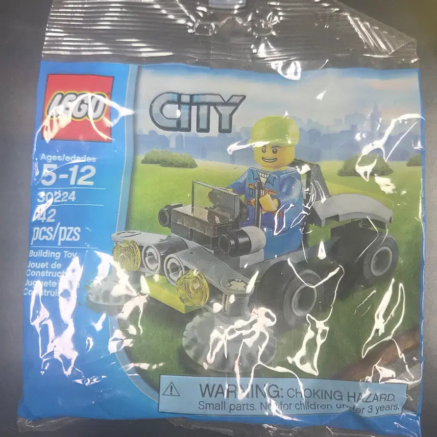 [BUNJANG] LEGO 30224 City Ride-On Lawn Mower & Gardener Set / 레고 30224 시티 - 잔디깎이 기계와 정원사