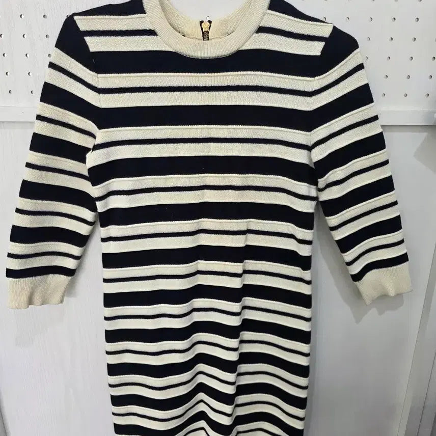 [BUNJANG] Jucyccutty Striped Knit XS / 쥬시꾸뛰 스트라이프 니트 XS