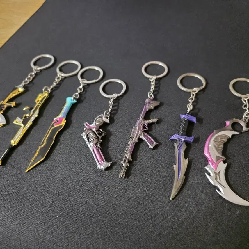 [BUNJANG] Valorant Gun Skin Keychain Bundle / 발로란트 총기스킨 키링(일괄)