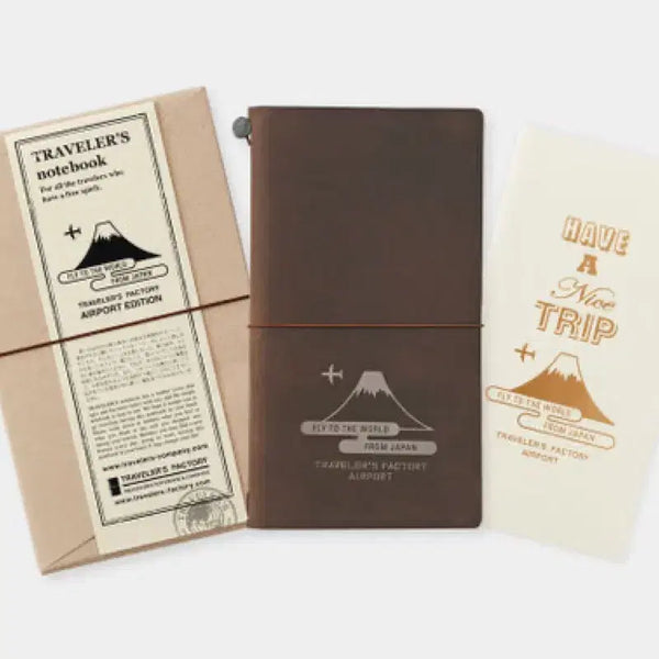 [BUNJANG] Travelers Notebook Narita Airport Edition Passport Size / 트래블러스 노트 트노 일본 나리타 공항 에디션 판매합니다.