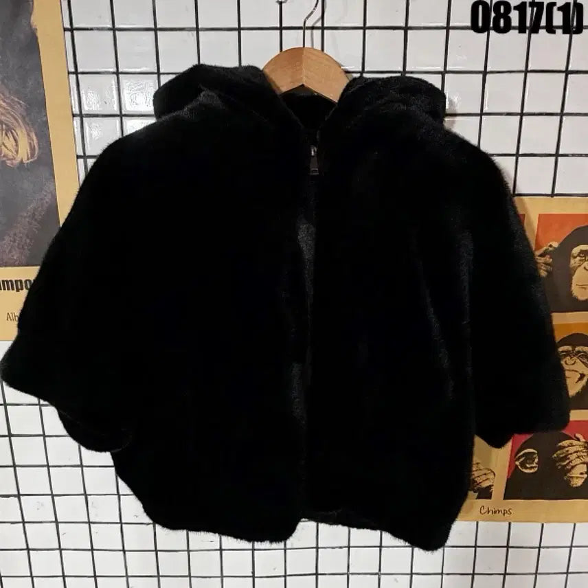 [BUNJANG] Black Faux Fur Hooded Jacket (Size S) / 블랙 퍼 후드 자켓 S 0817