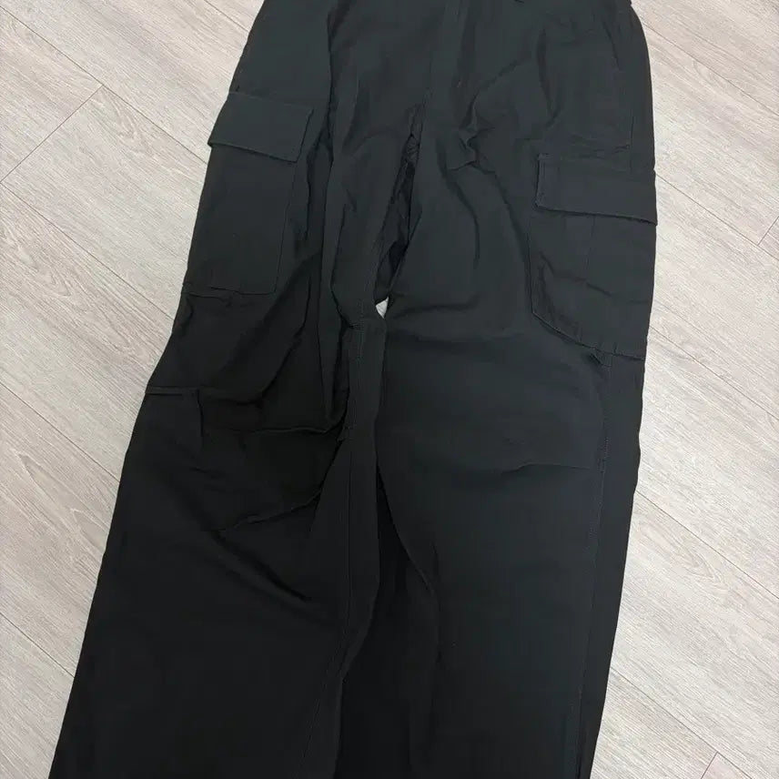 [BUNJANG] Uncommon Standard Cotton Parachute Pants Dark Grey / 무탠다드 코튼 파라슈트 팬츠 33 다크그레이