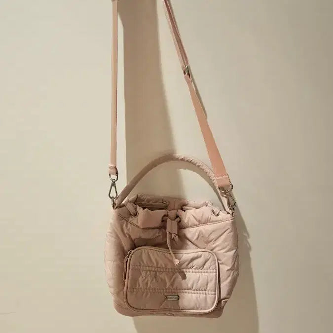 [BUNJANG] Black Yak Quilted Bucket Bag Pink / 퀼팅 버킷백 핑크 블랙야크