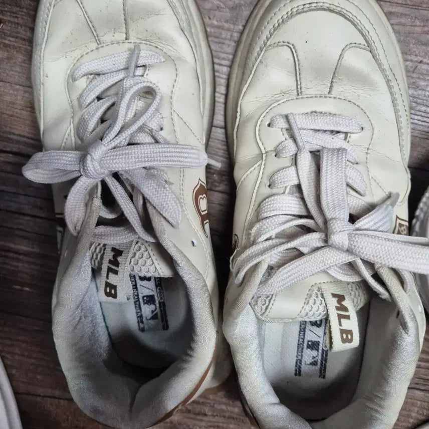 [BUNJANG] MLB Baseball Sneakers White 275 / MLB 야구 스니커즈 흰색275